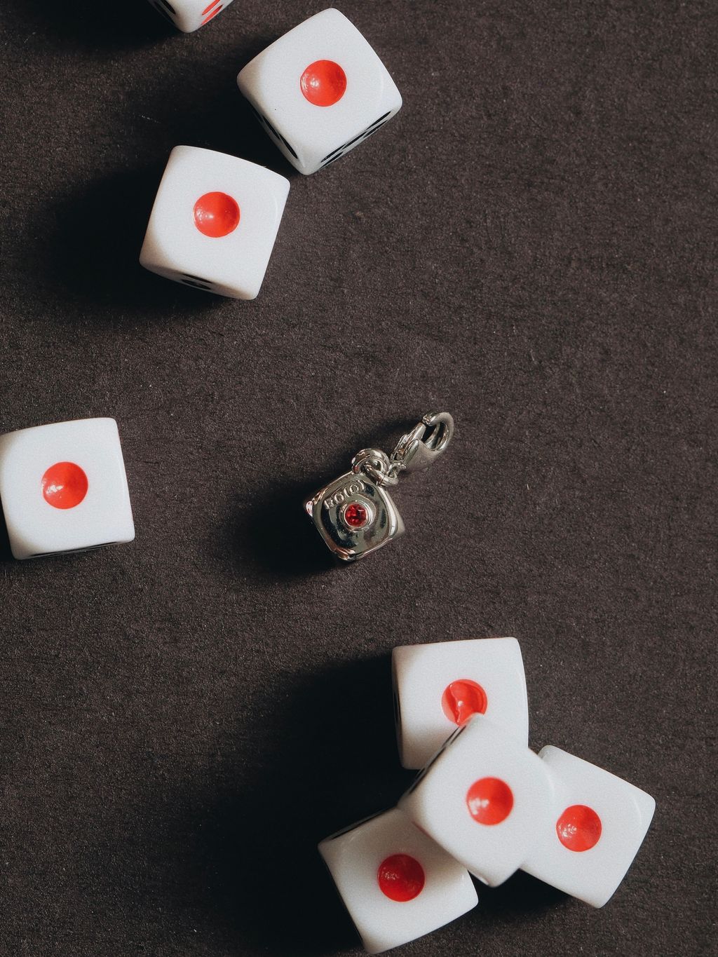 65EF3D79-0F81-4951-80AB-A686747F26BC