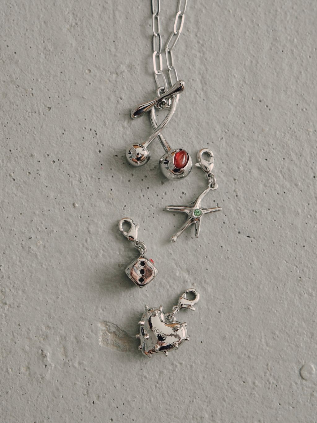 B43ABE63-5596-454E-BEA1-659EBA199861