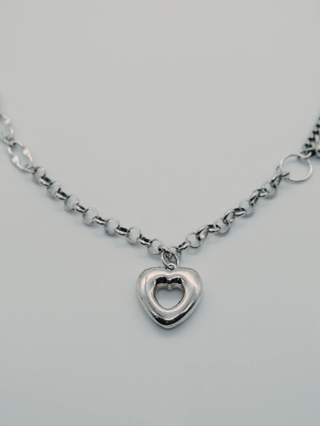 B667951F-D354-4D29-B2EE-C0CA60104B40