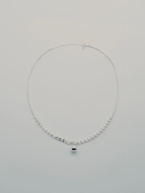 FABF8B5C-042B-488C-B673-51A5D1FF8410