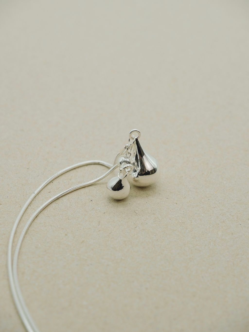 EA818BFE-48C5-4378-9D09-A2046966E3CA