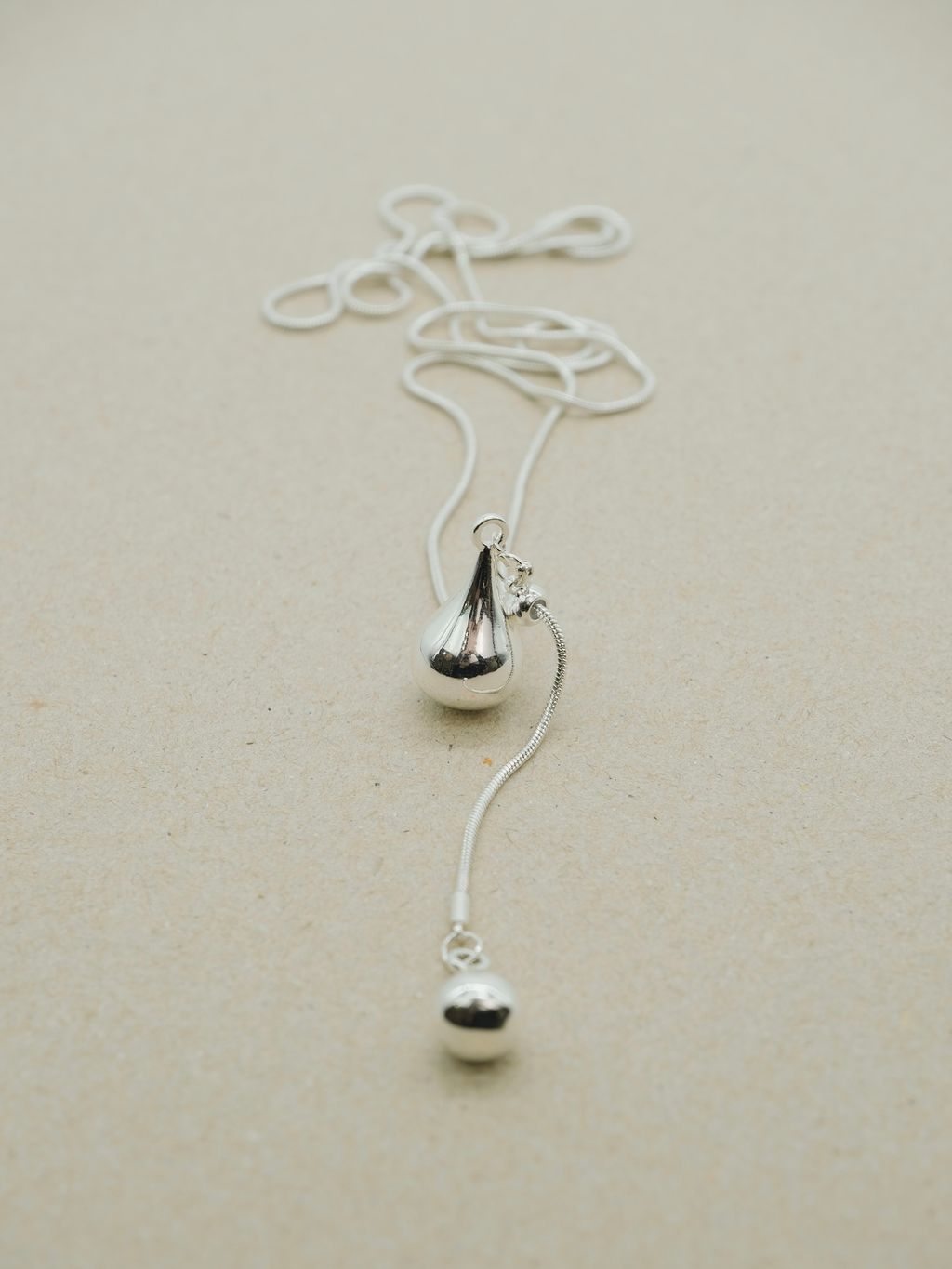 EFBE1247-2C28-435B-B238-59FB4233A68B