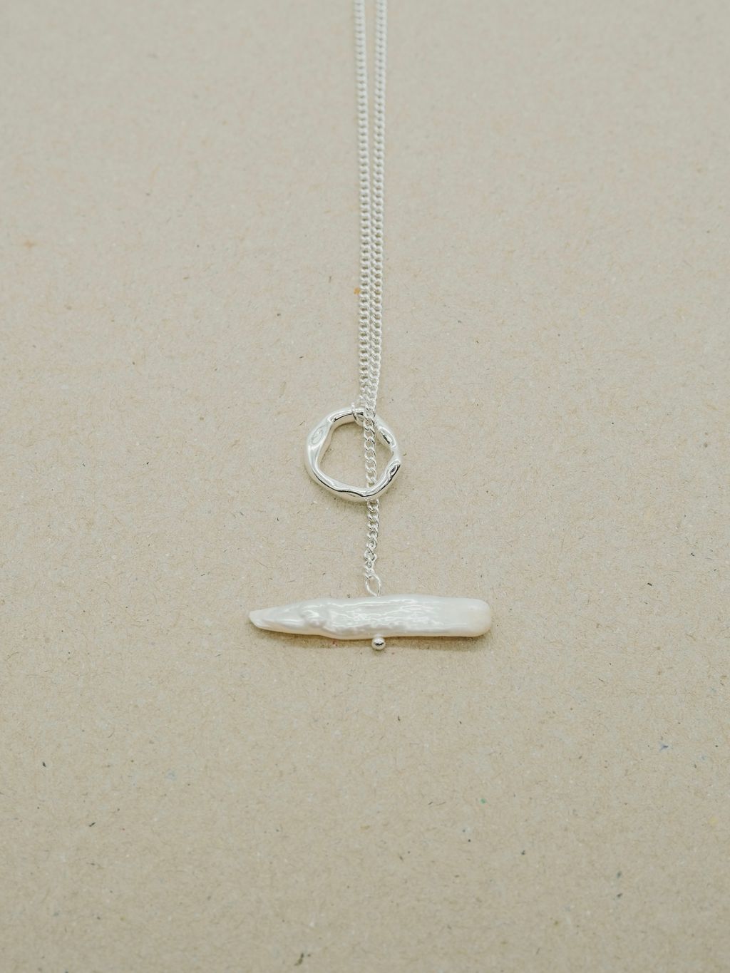 33708594-6FC0-4A9E-8936-FACCB4294321