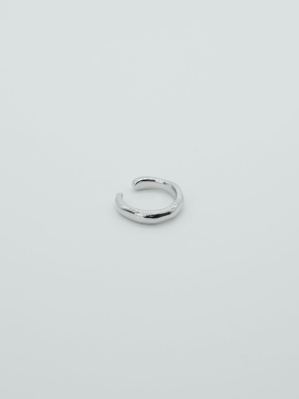 5943DD68-BC54-46C9-9878-9D1B39475EAD