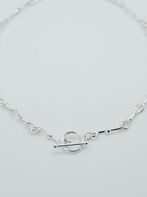 28CC19F7-2225-45C1-8656-54FD549A9E5D