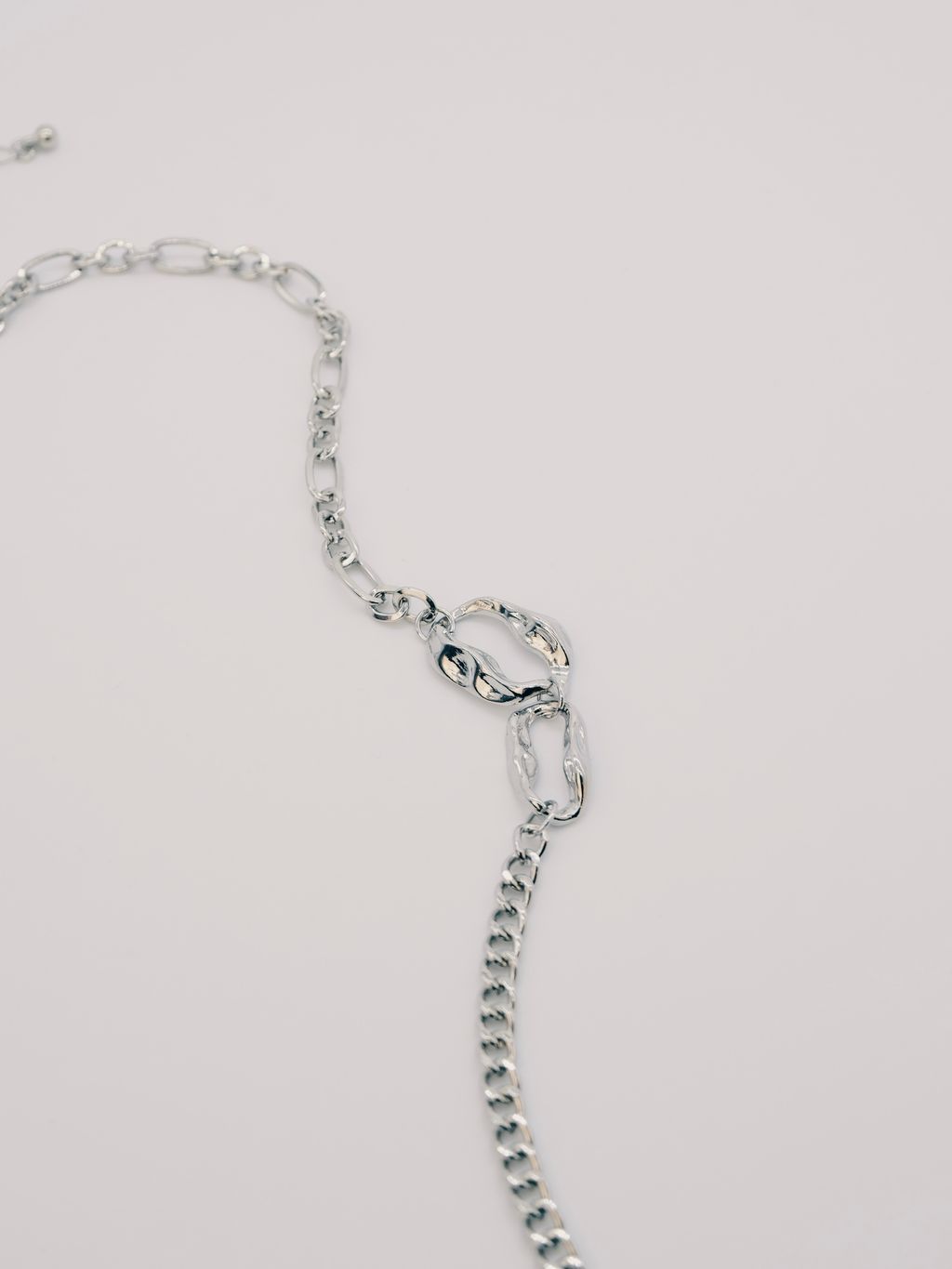 2EB283AE-4B8C-46C4-BEAC-2449E9A2DC63