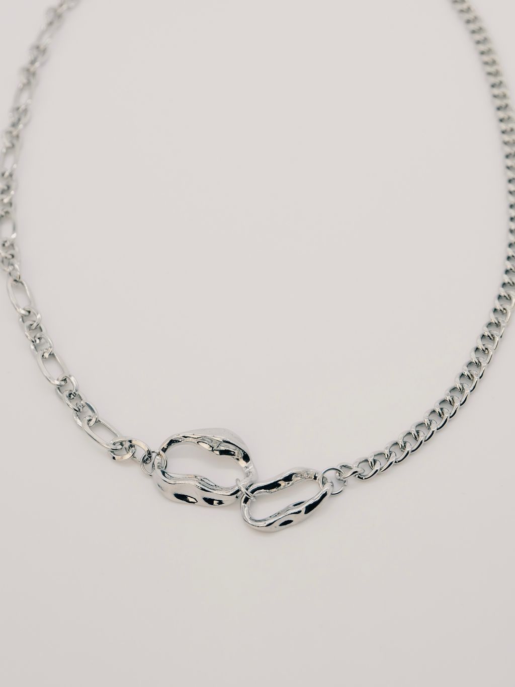 7DCCB945-C023-488E-9D4A-7E6199E2A274