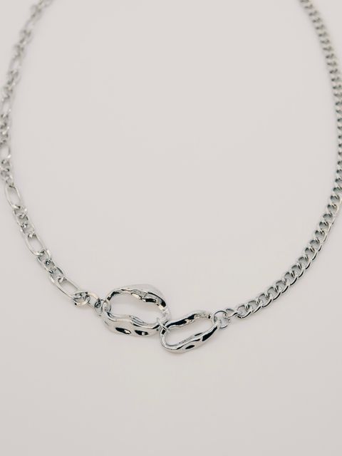 7DCCB945-C023-488E-9D4A-7E6199E2A274