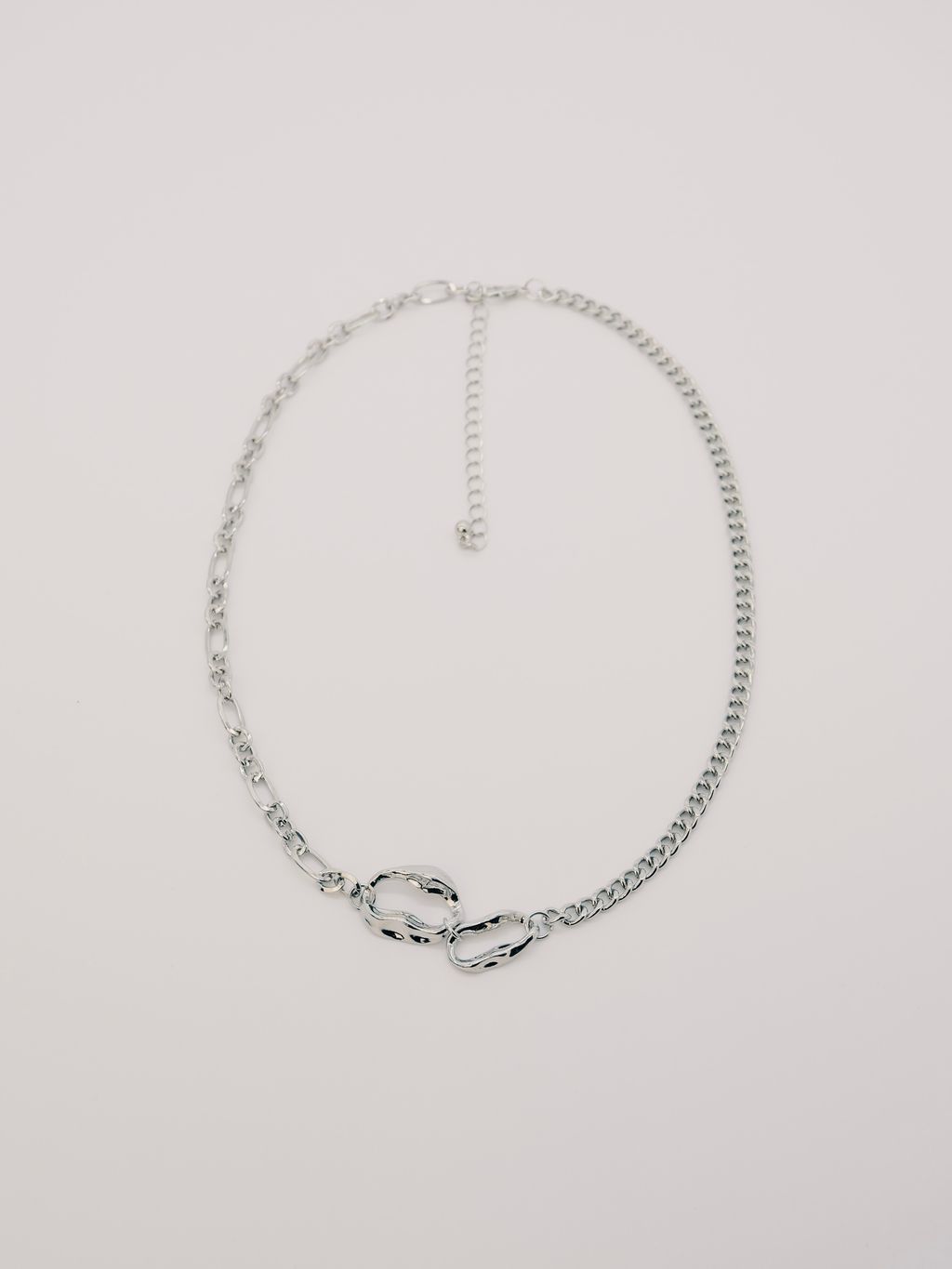 0E589FA6-E128-412C-8D4B-EDA4990E5F8F