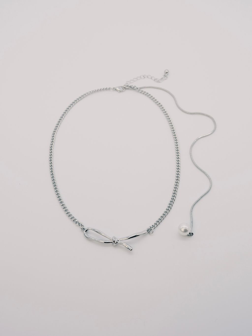 B0F44D7B-7F99-4BE6-A006-EC2204A216FB