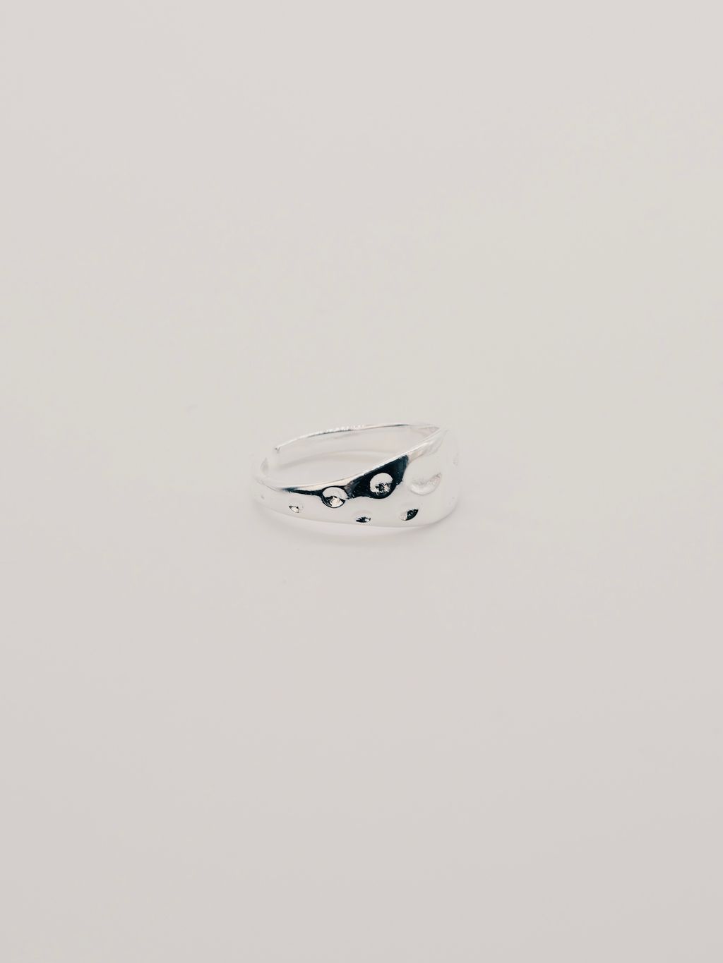 88748686-5539-49A4-959C-9DEAA3941B58