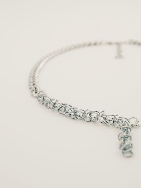 E43DCE5A-9A64-4B10-8A89-E43560021ED8