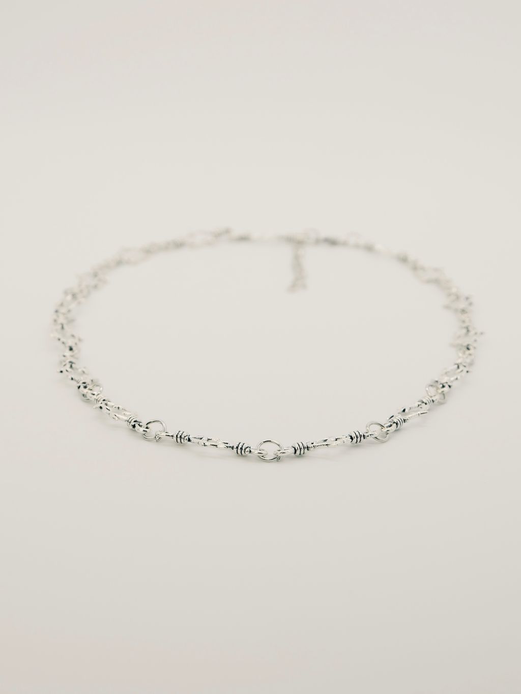 B0747EE5-2E8F-45DE-9C4B-C79178A73B6A