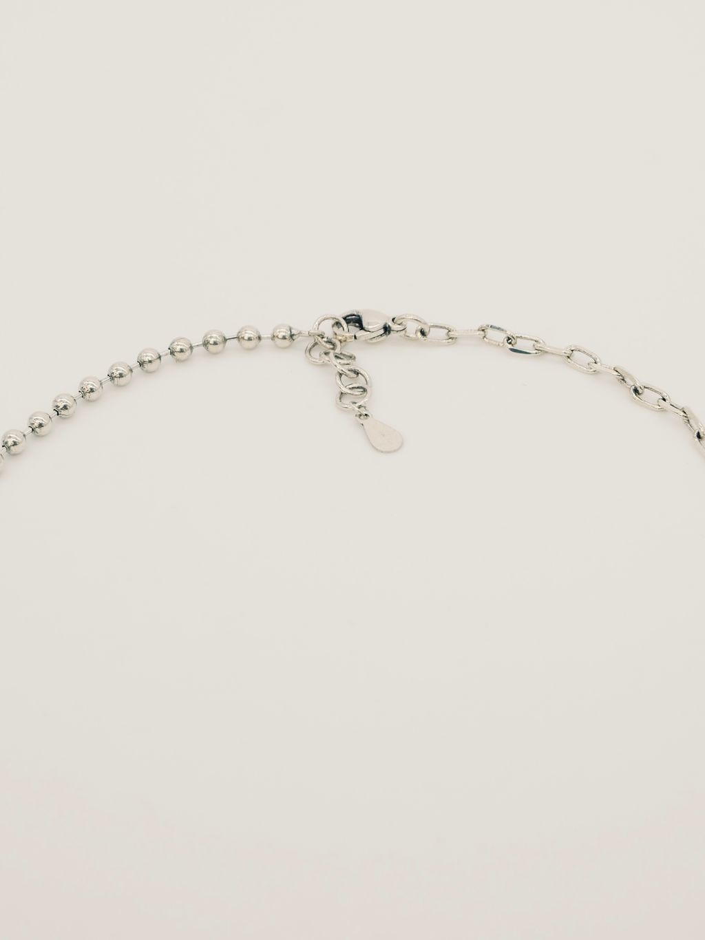 3CE7A8DD-2E92-4561-9587-A04223F336A0