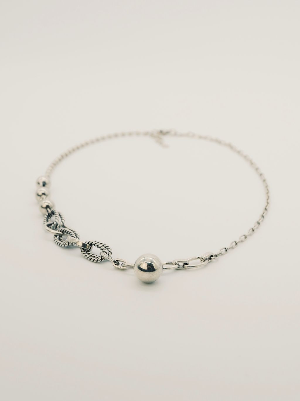 D551EBA7-7C0E-4CAB-B9BC-B41B4B715A1C