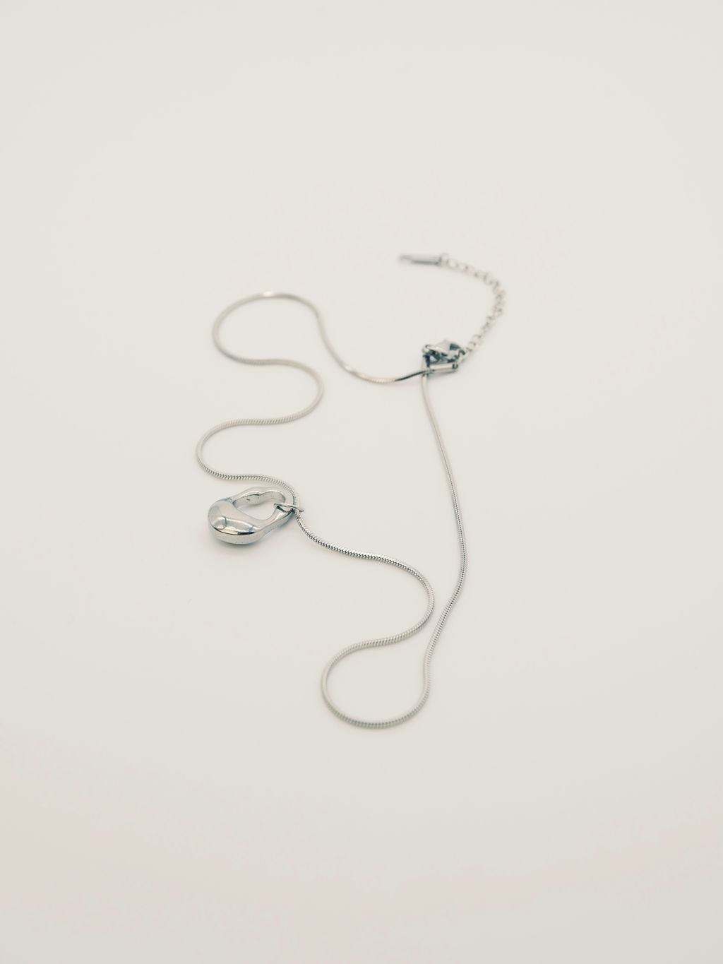 0FEF2C69-7F40-4456-BE13-2BAFEEA6AD04