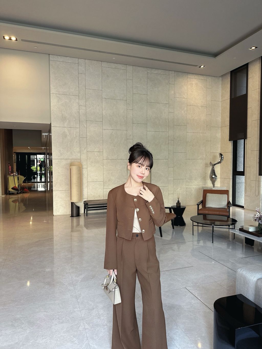 image_D2BB8374-600C-4E53-97EB-2EF0F2875DA5_1763194052