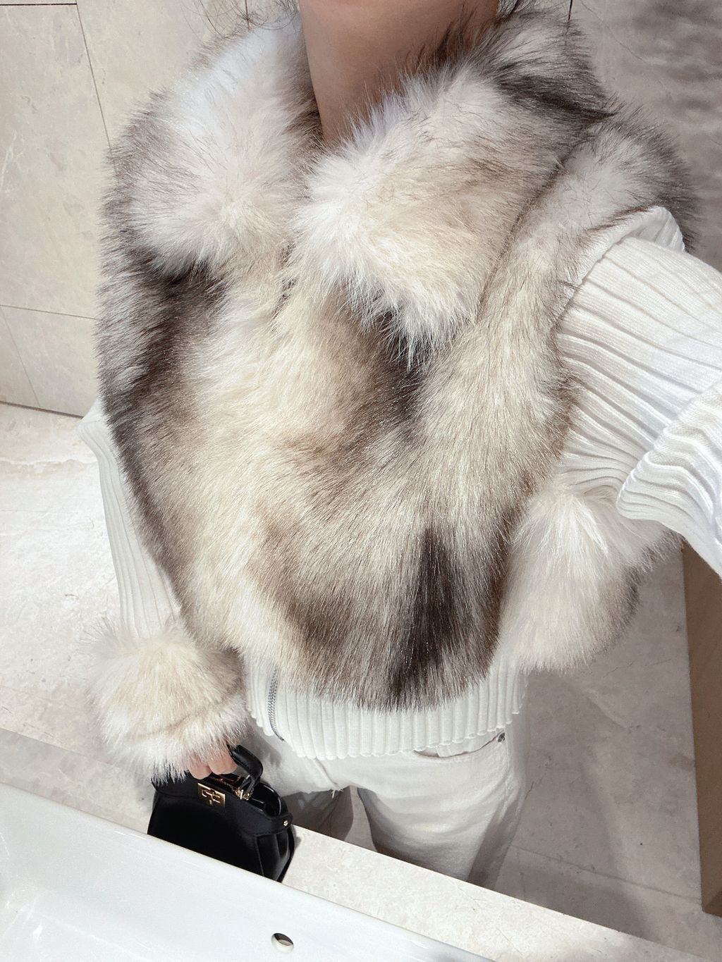 image_14D2416E-BAA6-4502-AAFB-F7ED0105A710_1764078342