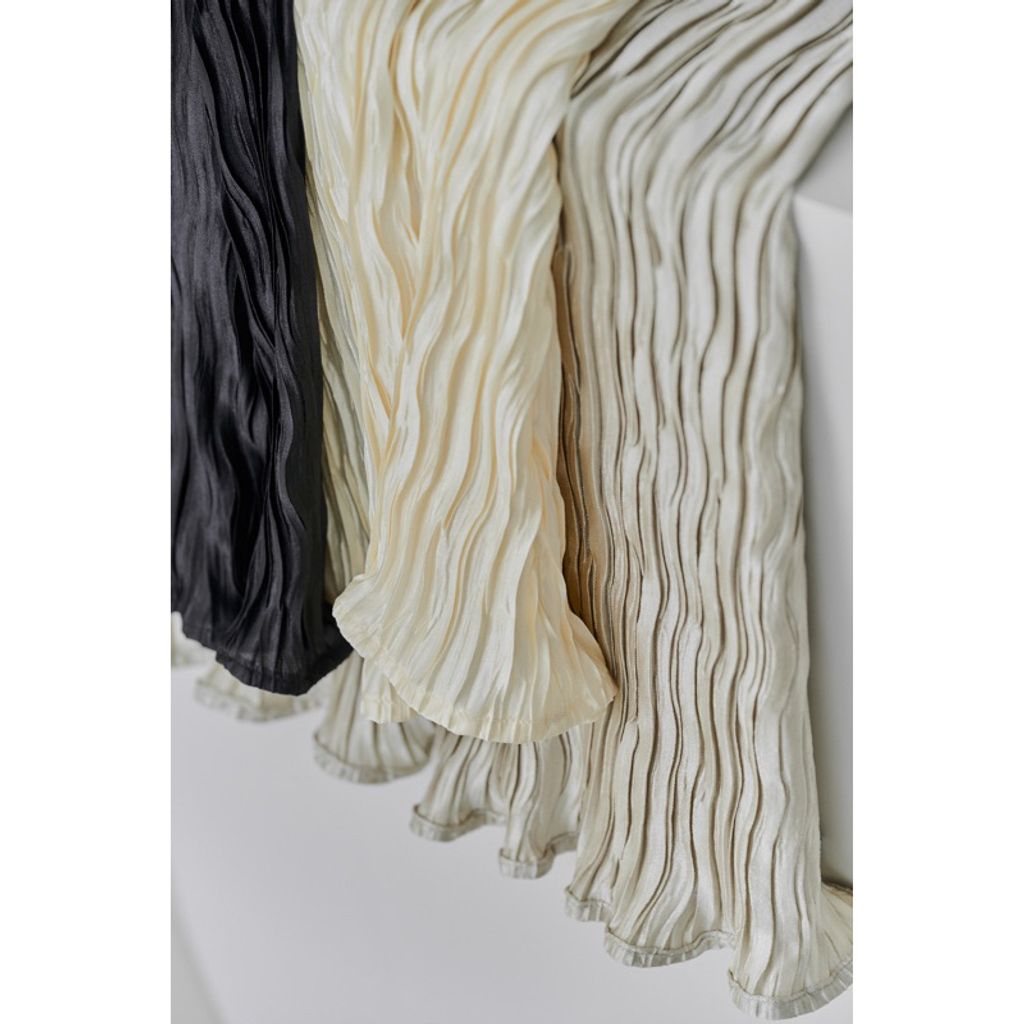 tw-11134207-7qul5-lf031s5mmfrb53