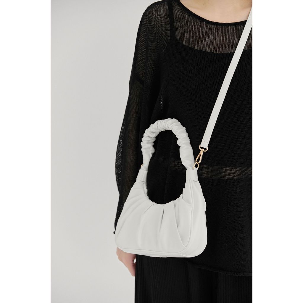 11af043dfff701e76f3a6776bd2f646c