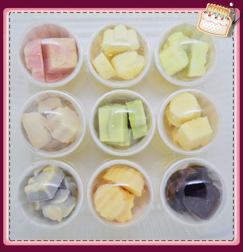 Cup-cake-ice-cream-candy-combo.gif