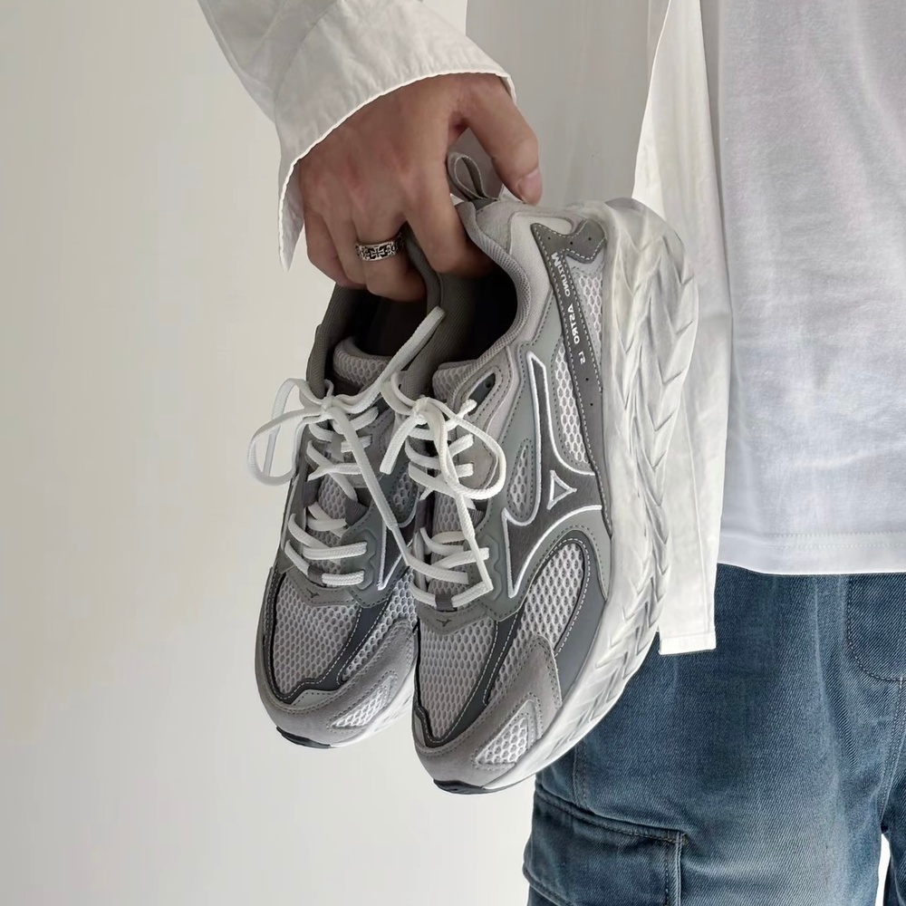 tw-11134207-820lg-mlhi7t23a96s9d