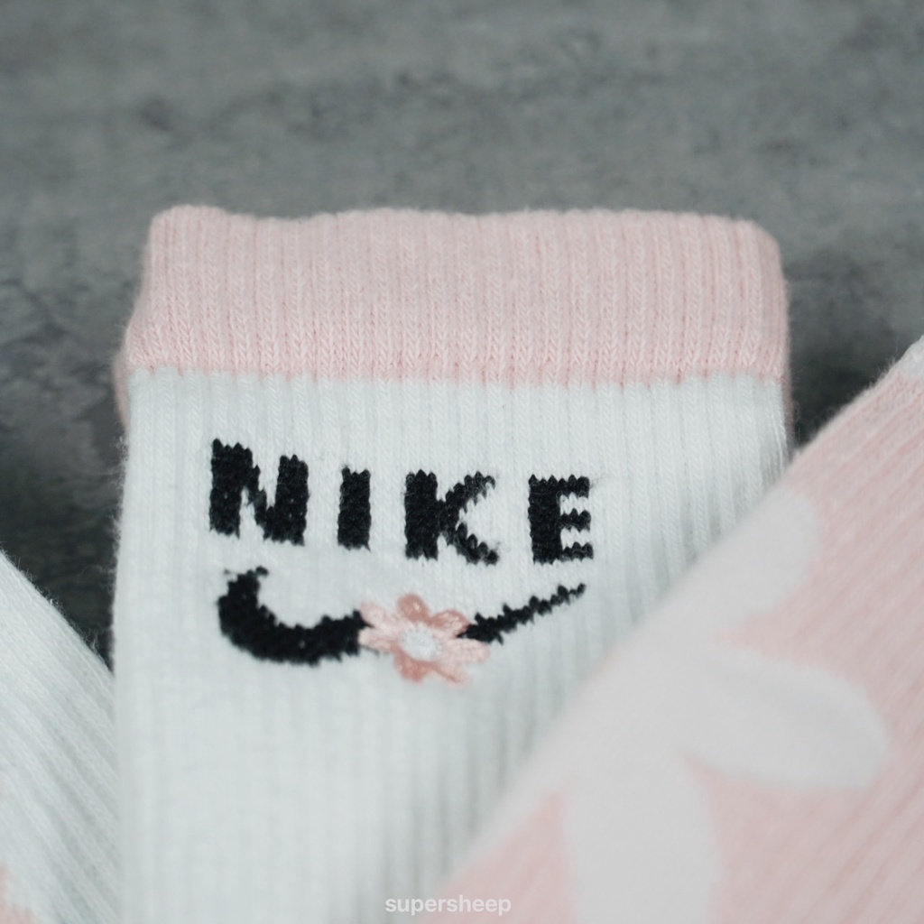 54d8fe77bd1194edeaf61c995a066643