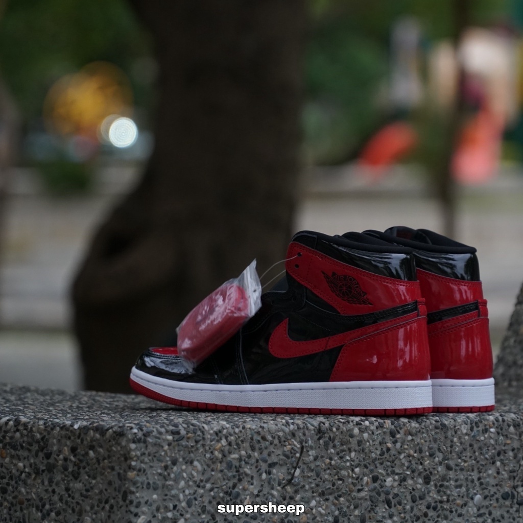 Air Jordan 1 High OG Patent Bred 漆皮黑紅555088-063 – Supersheep