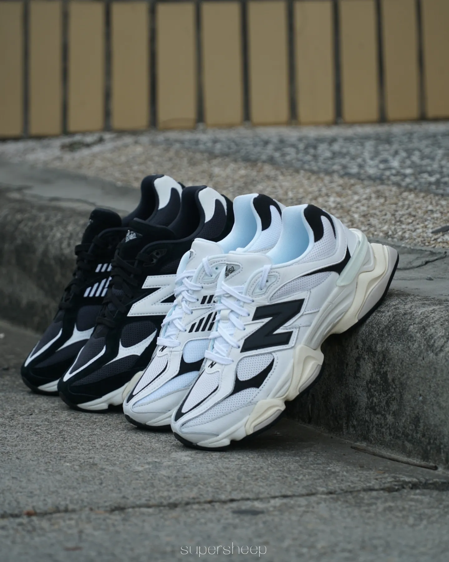 New Balance 9060 復古IU著用系列男女款Ｄ楦頭黑白U9060AAA 白黑