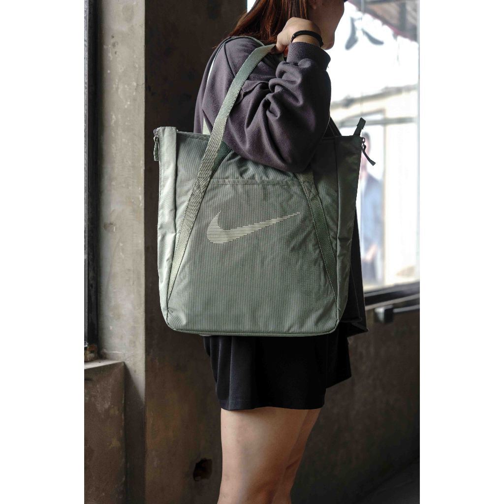 tw-11134207-7rash-m6440uogm39d5c