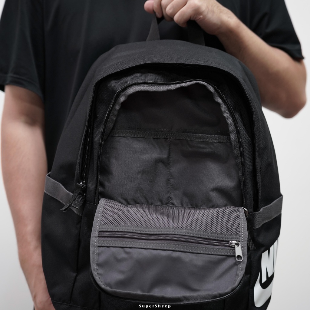tw-11134207-81zth-mewj6d7lgw7a2a
