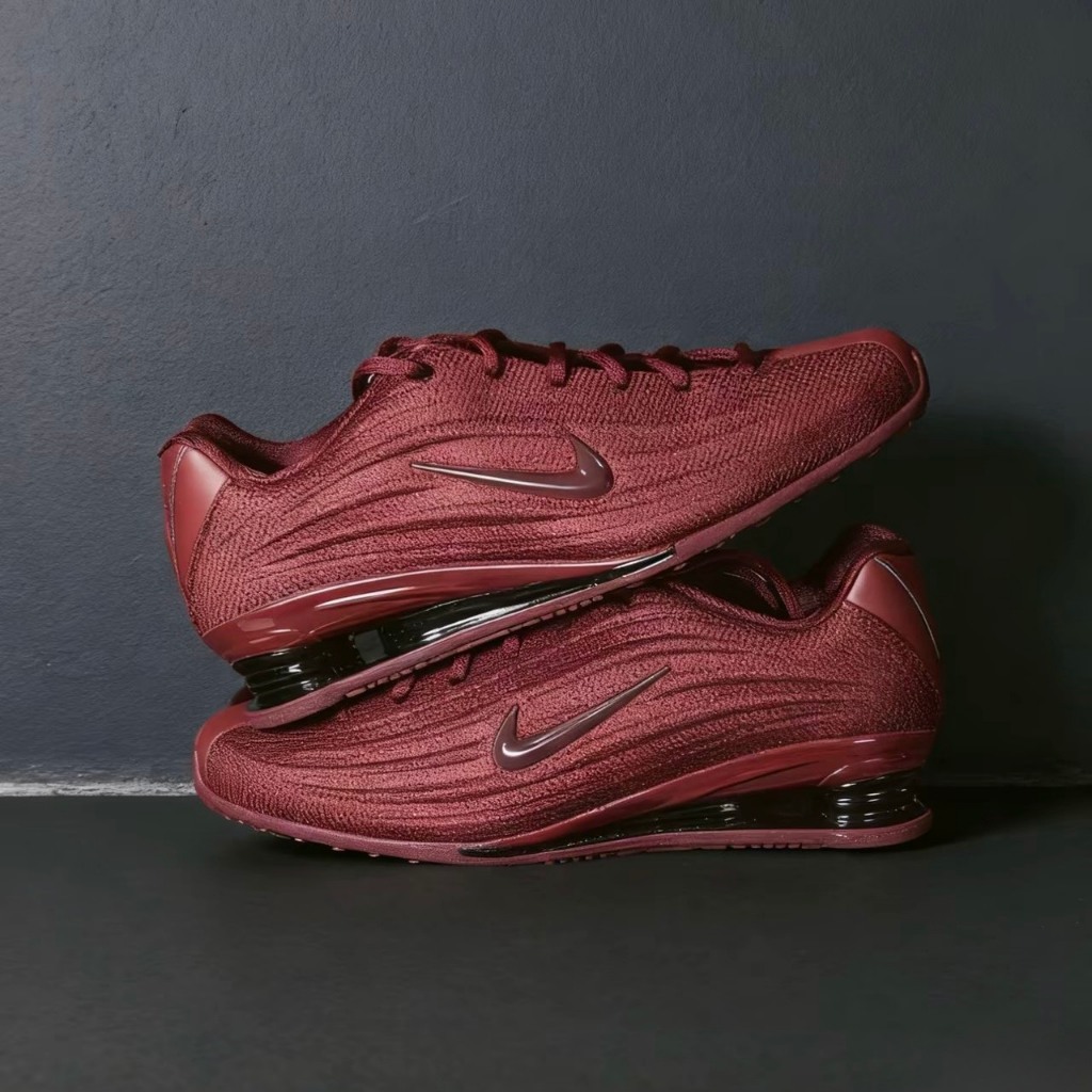 tw-11134207-81ztf-mg92r7y8mh3j89