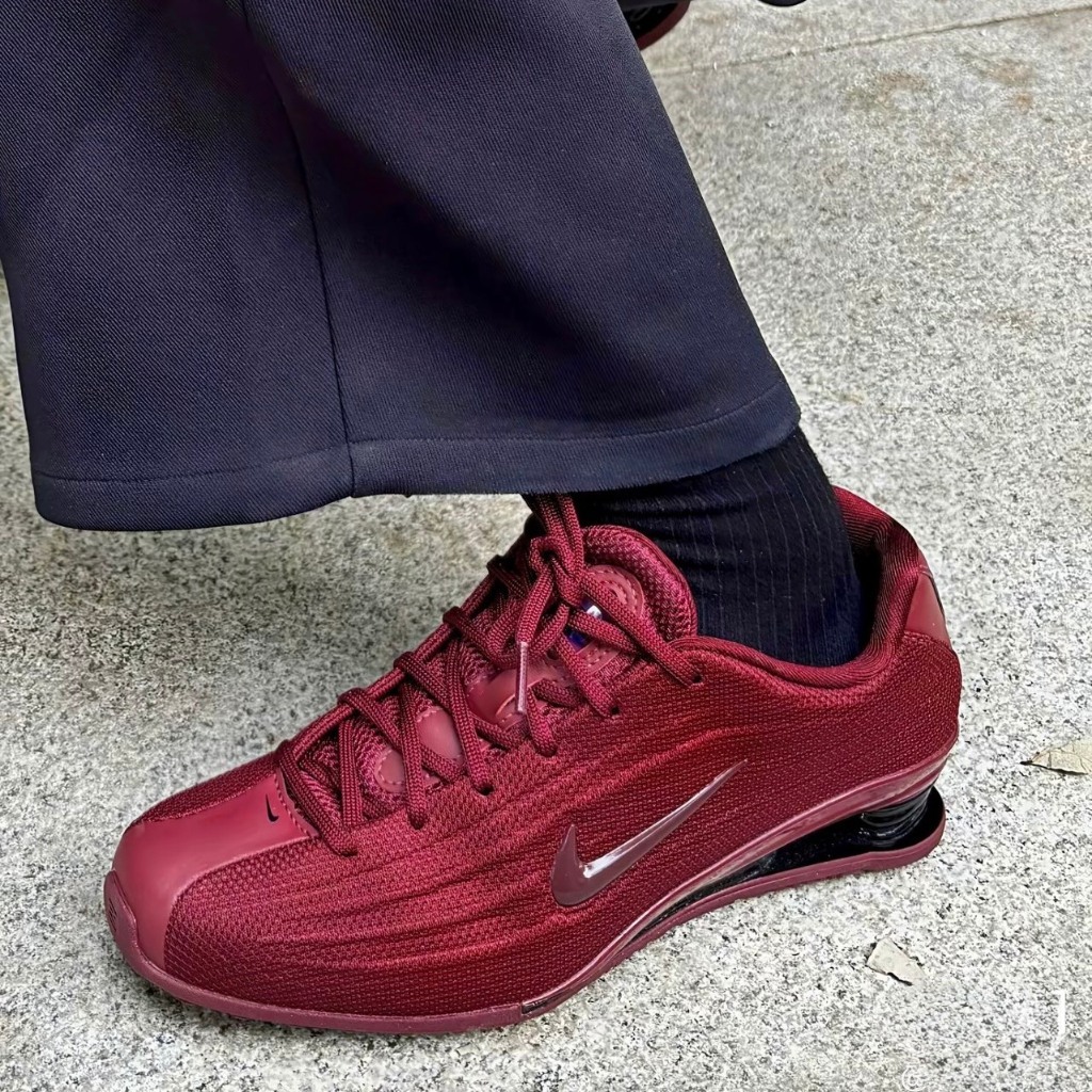 tw-11134207-81zti-mg92r7y0tjij4f