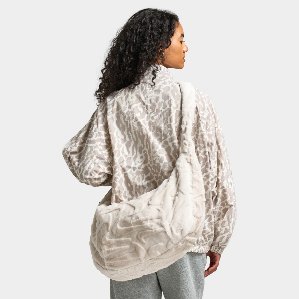 tw-11134207-81zth-mgun1zxtzf2m15