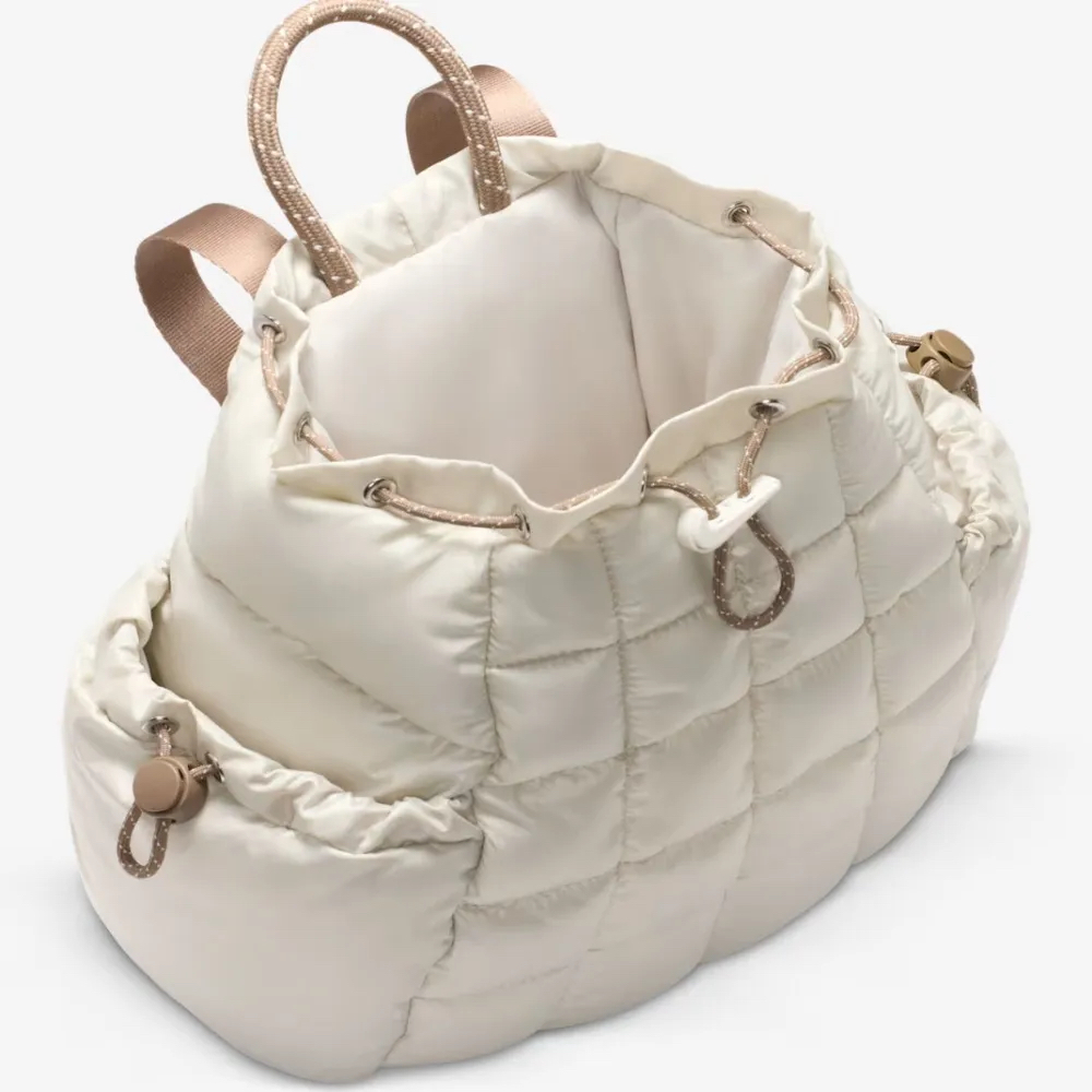 tw-11134207-81ztg-mgujqxgvxa1b5f