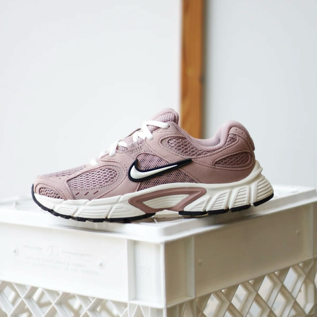 tw-11134207-81ztg-mgot52dmahai2b