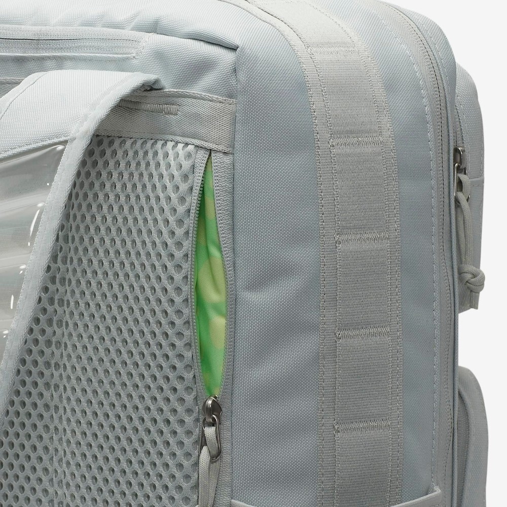 tw-11134207-81ztf-mi4fzfu6ps02fa