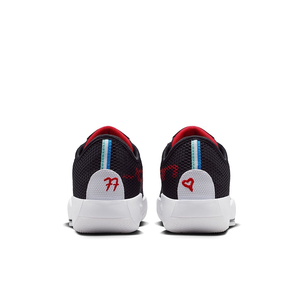 tw-11134207-820la-mkqg2a4eg7i9e6