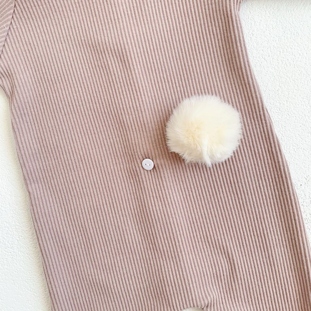 21E721CB-8EA3-4194-8690-A56FB09B7256