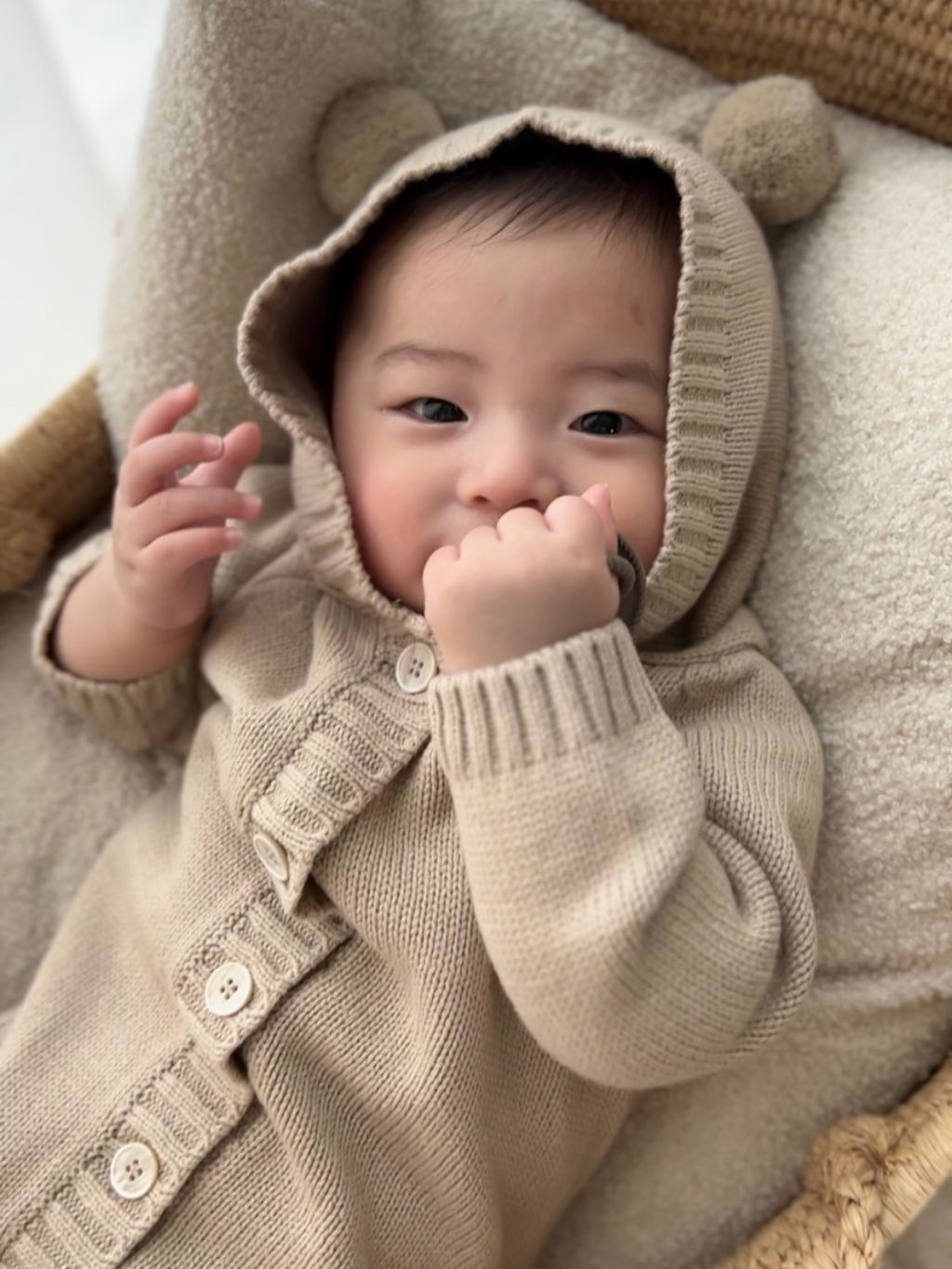 A040A907-CC68-4BA0-8667-0F8019D809EE