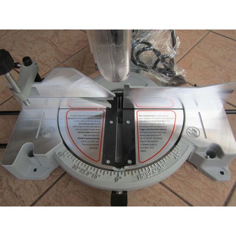 sg-11134201-22110-fute5ls00njv25