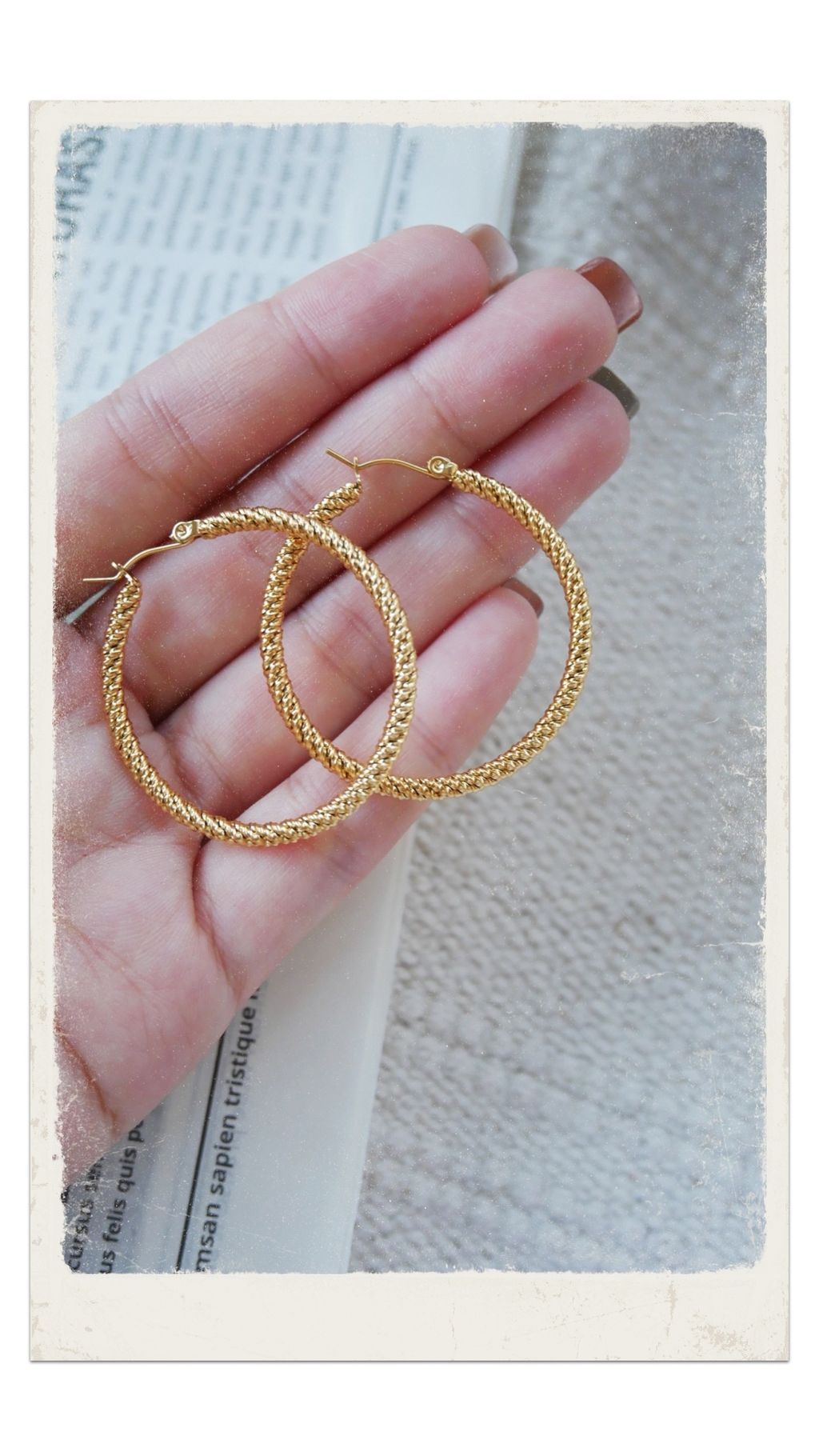 EAE76BB6-43F6-4FB1-A247-2935C0C35759