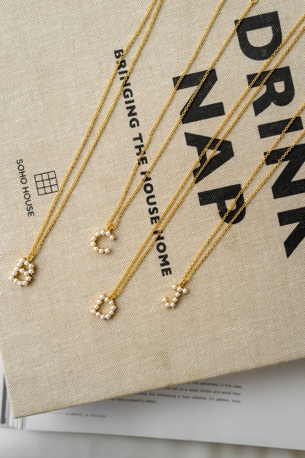 D0DCE8C4-6DFD-479F-93FA-E13AD4503F10