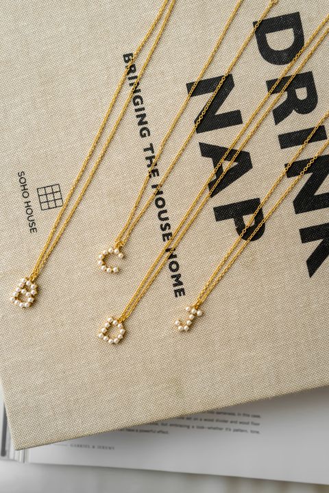 D0DCE8C4-6DFD-479F-93FA-E13AD4503F10