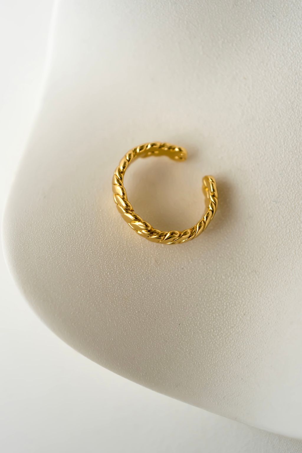 8EEE0D27-6DD6-440C-BA4A-92609283DB2E