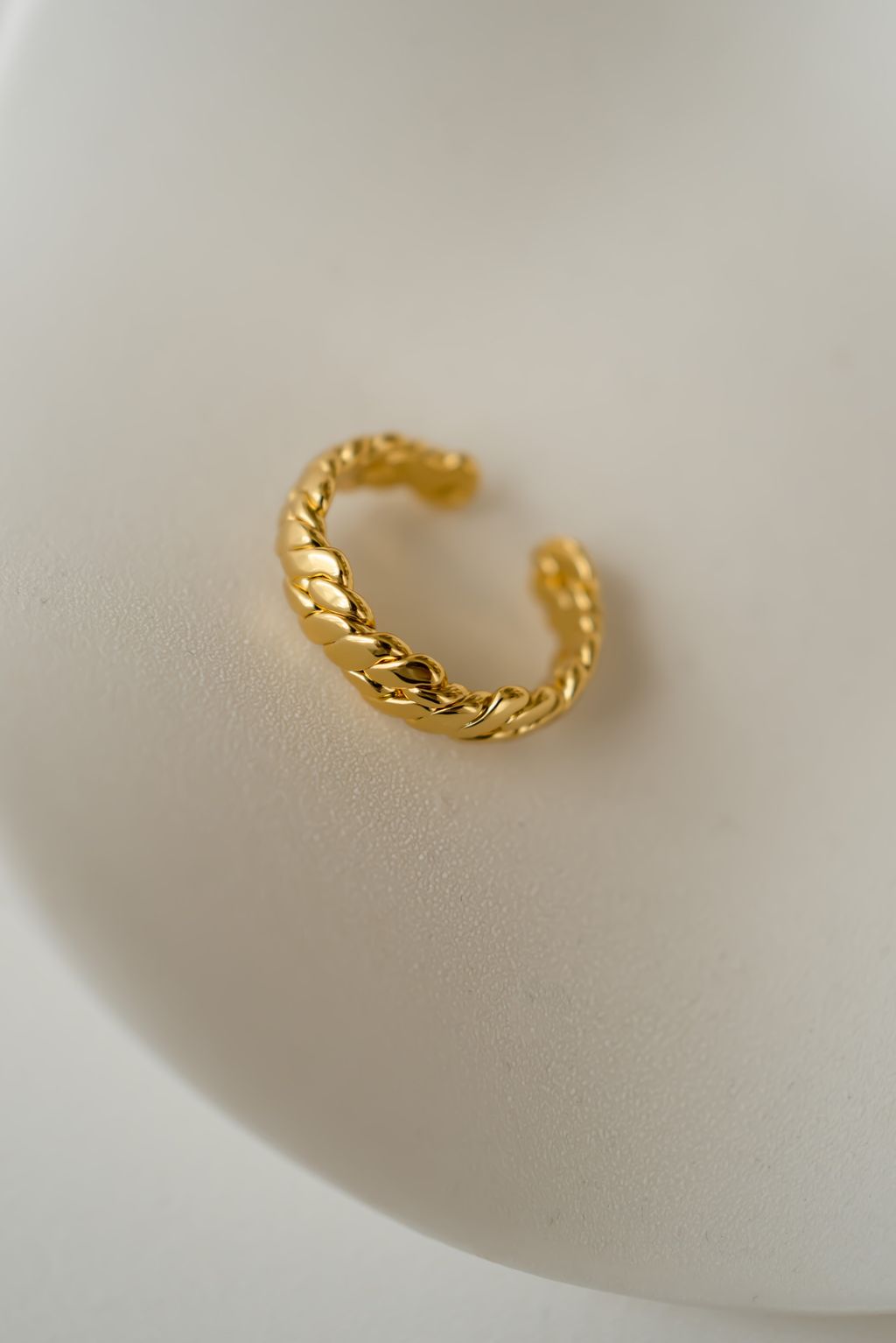 7BAE5BEE-72D3-4BBB-AE37-01CA8CD3B21B