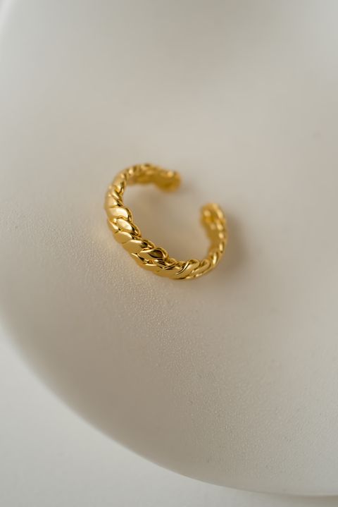 7BAE5BEE-72D3-4BBB-AE37-01CA8CD3B21B