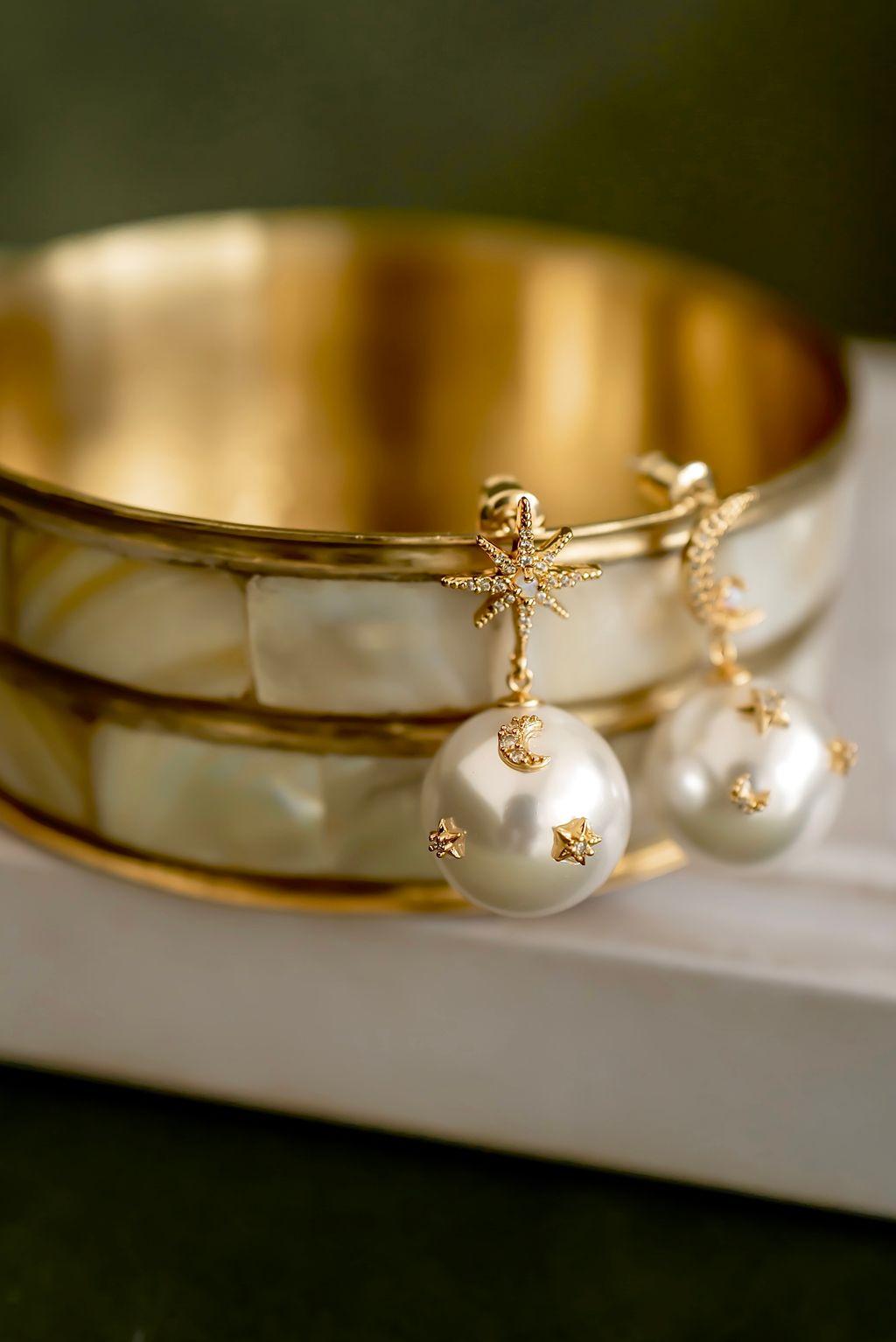 D7031E73-6574-4903-ADA6-9973D132E4DC