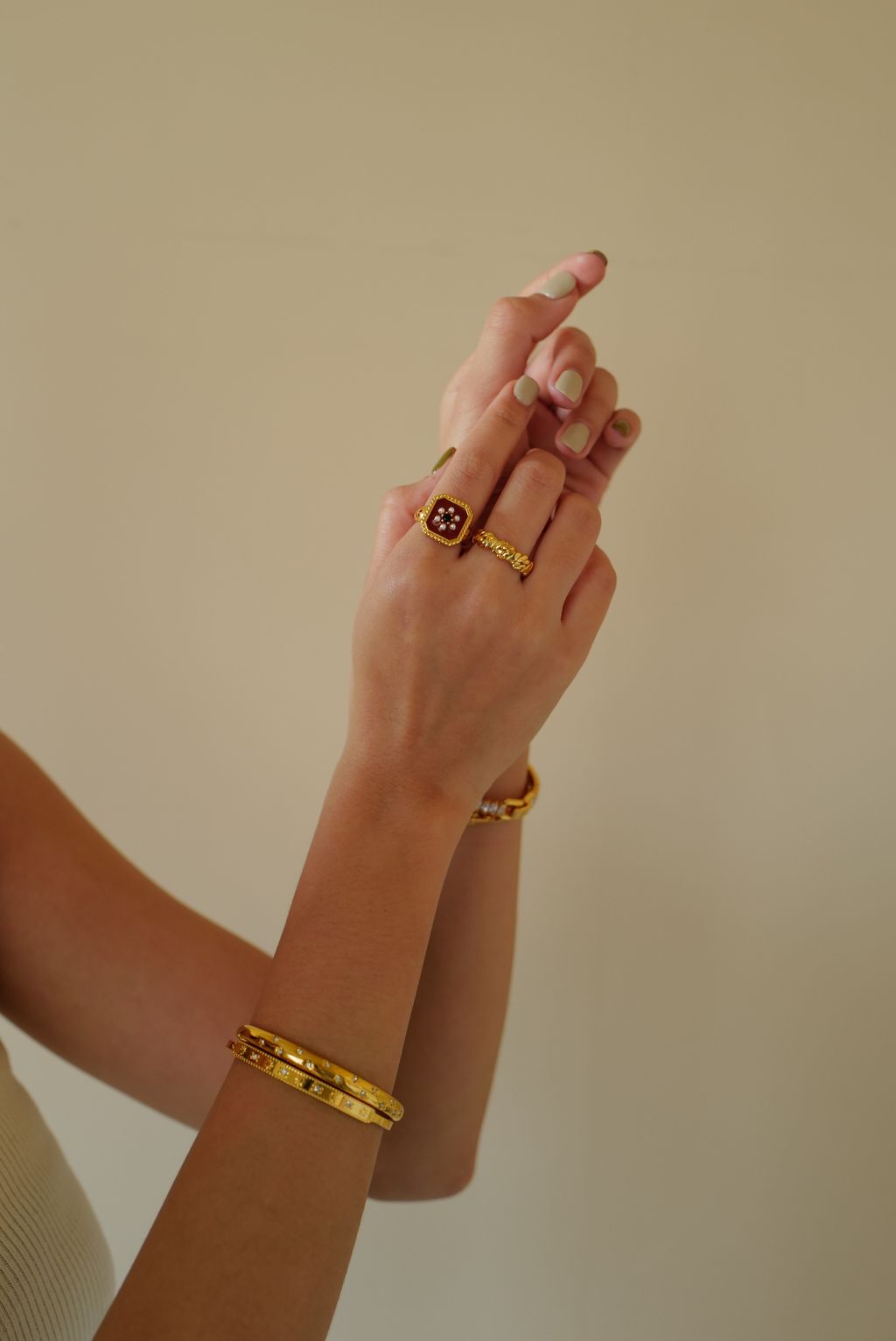 5E91FAD6-8F95-4843-A37D-93FE42BB8FDC