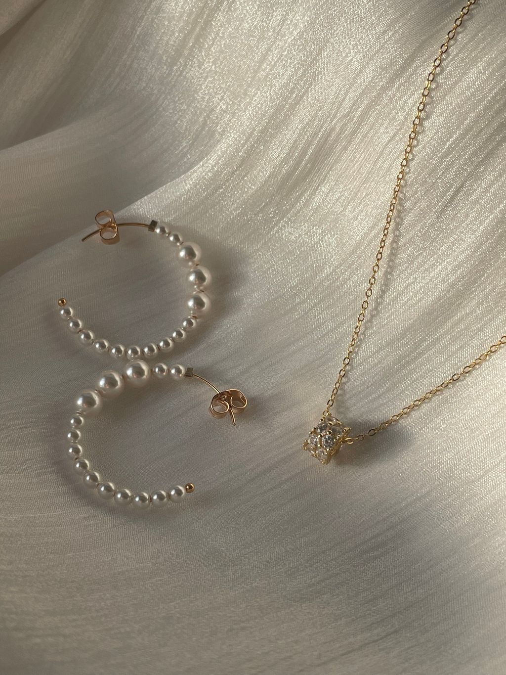 67A549F3-8F3E-44FD-89A4-44789113F709